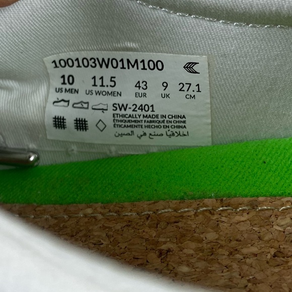 Cariuma Shoes Sneakers Lace Up Low Top White Canvas Men's 10 Women’s  11.5 - Picture 8 of 8